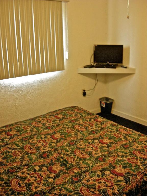 Hub Motel Редмонд Экстерьер фото