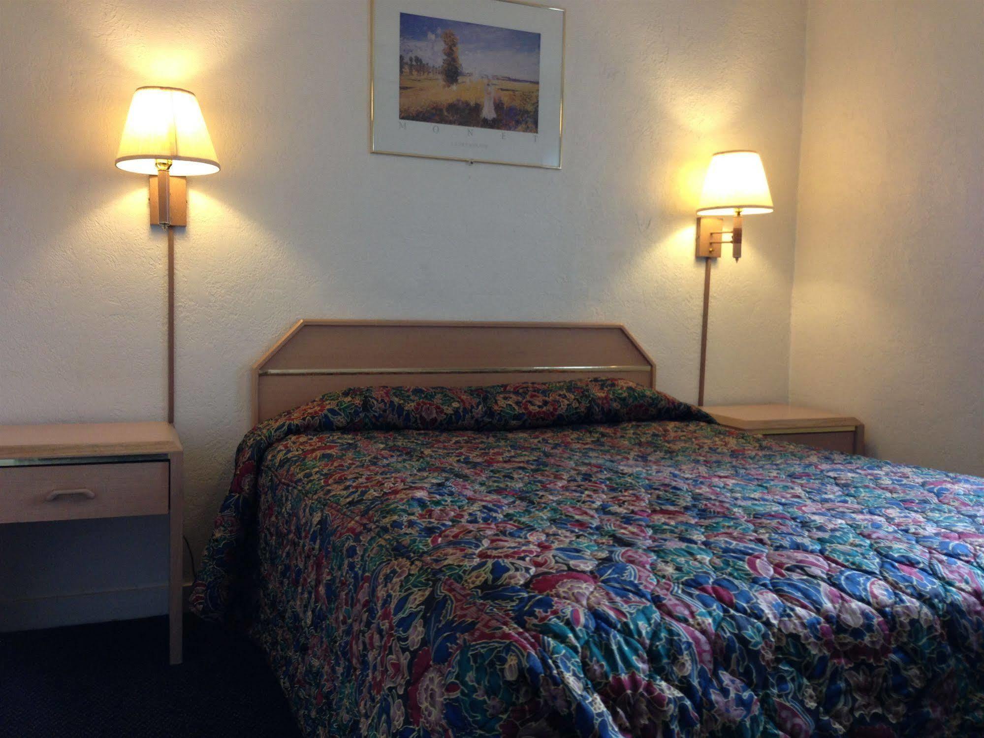 Hub Motel Редмонд Экстерьер фото