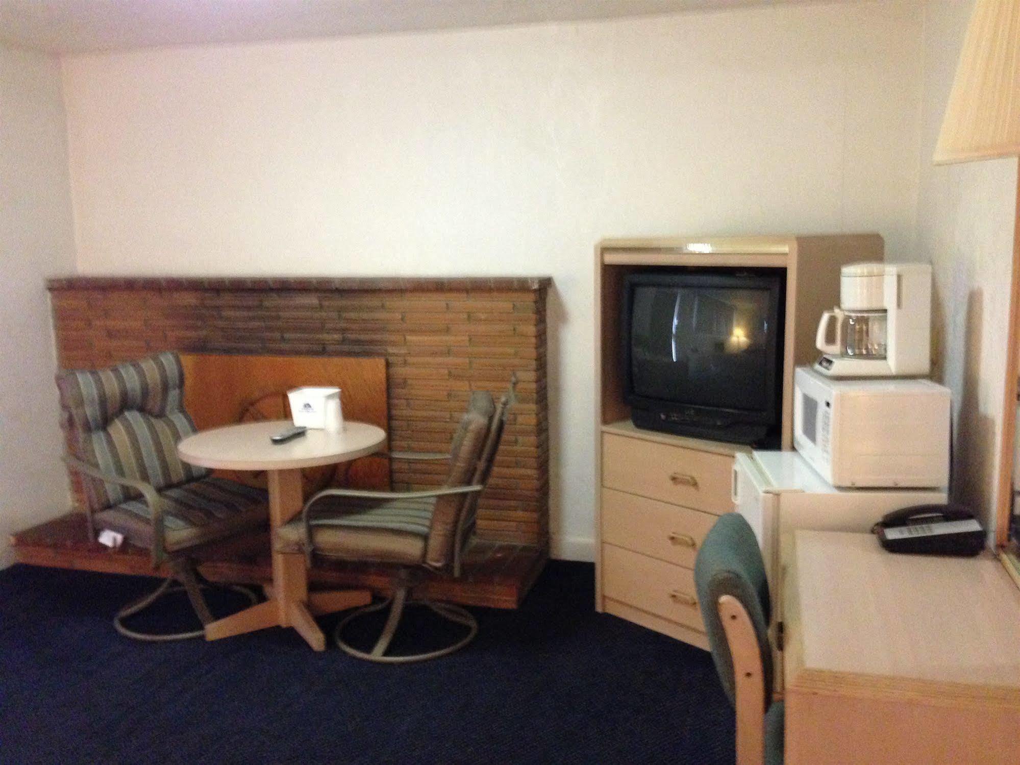 Hub Motel Редмонд Экстерьер фото