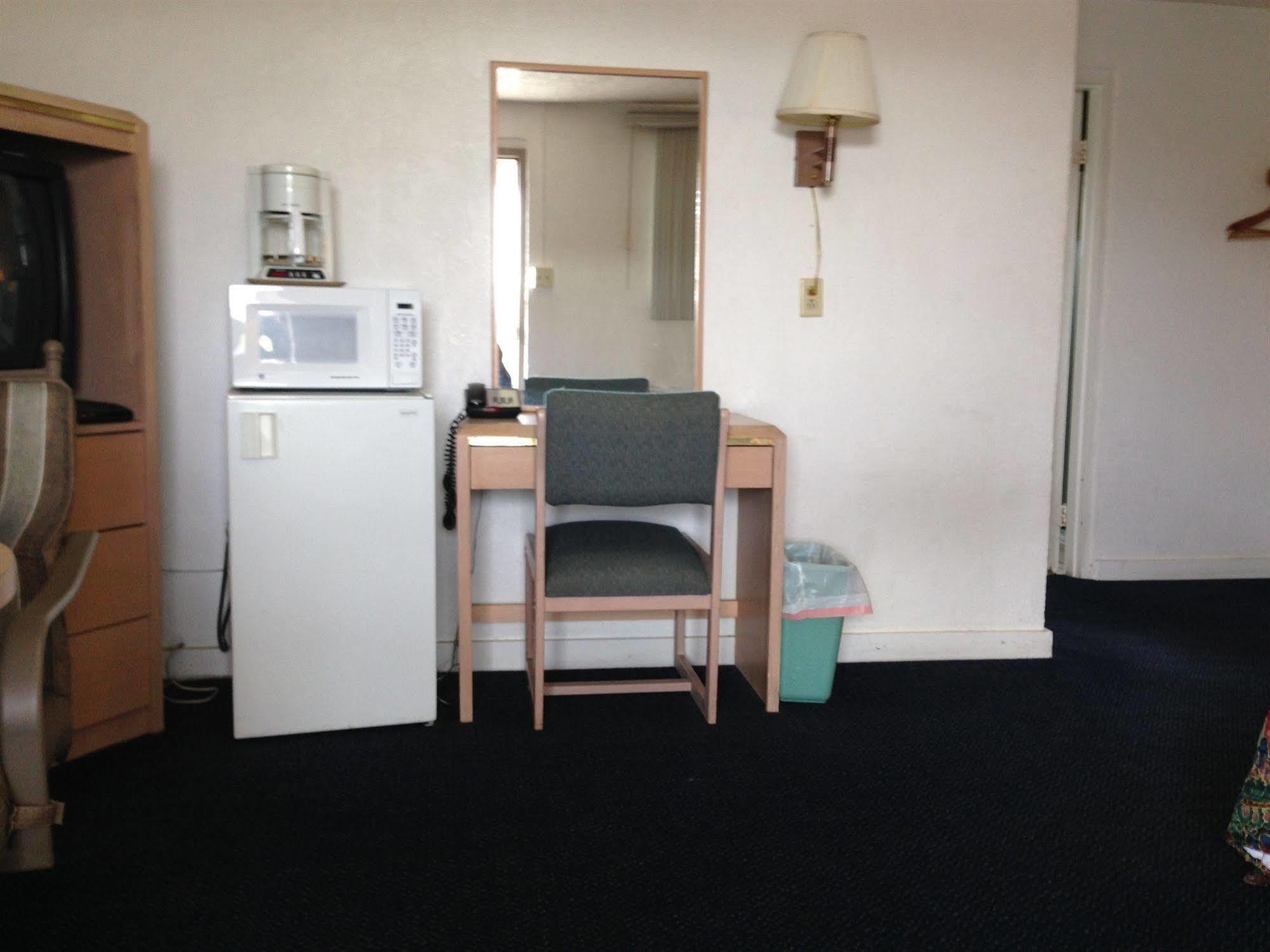 Hub Motel Редмонд Экстерьер фото