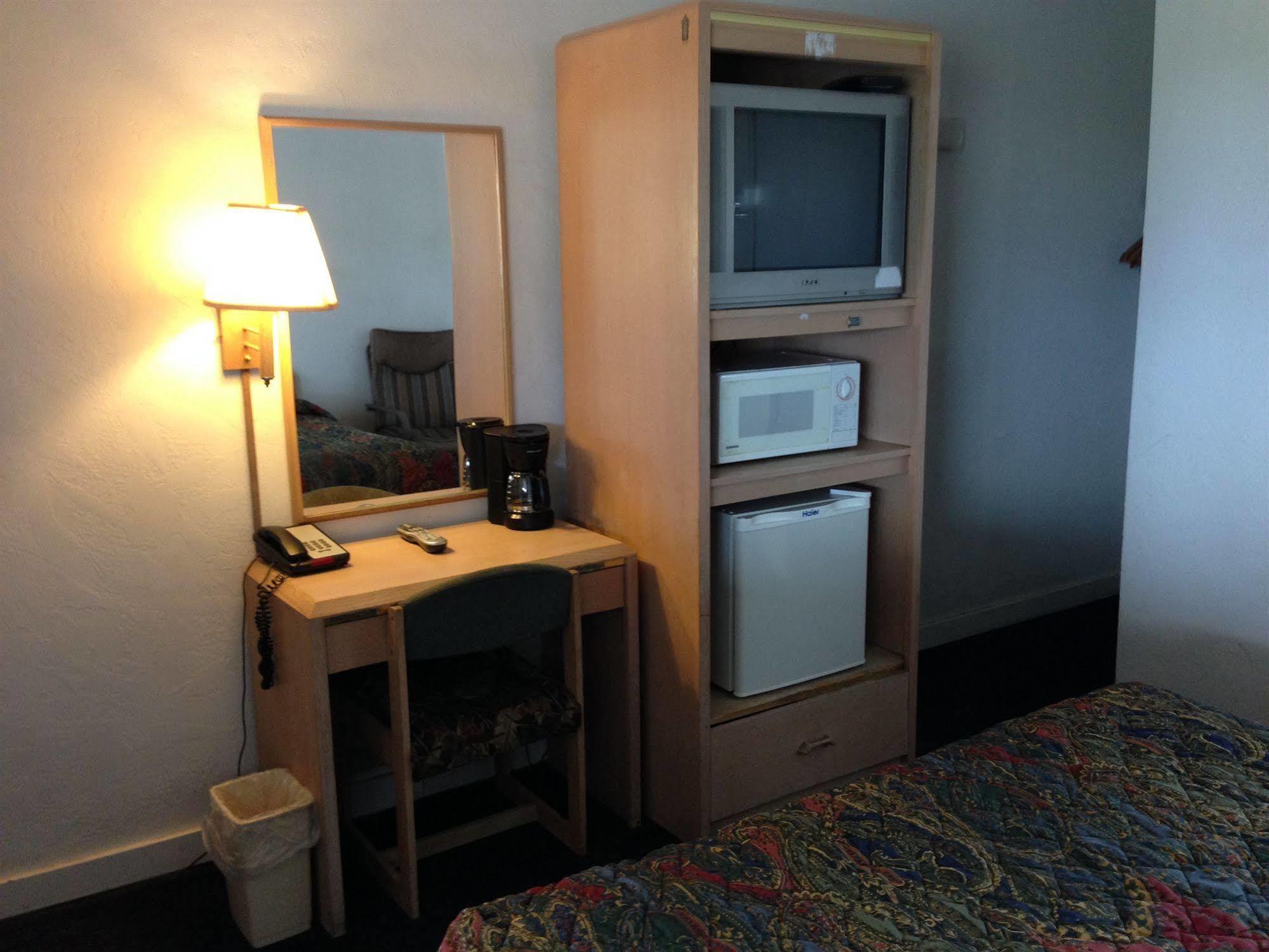 Hub Motel Редмонд Экстерьер фото